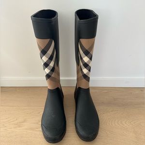 Burberry Rainboots size 38 (7.5)